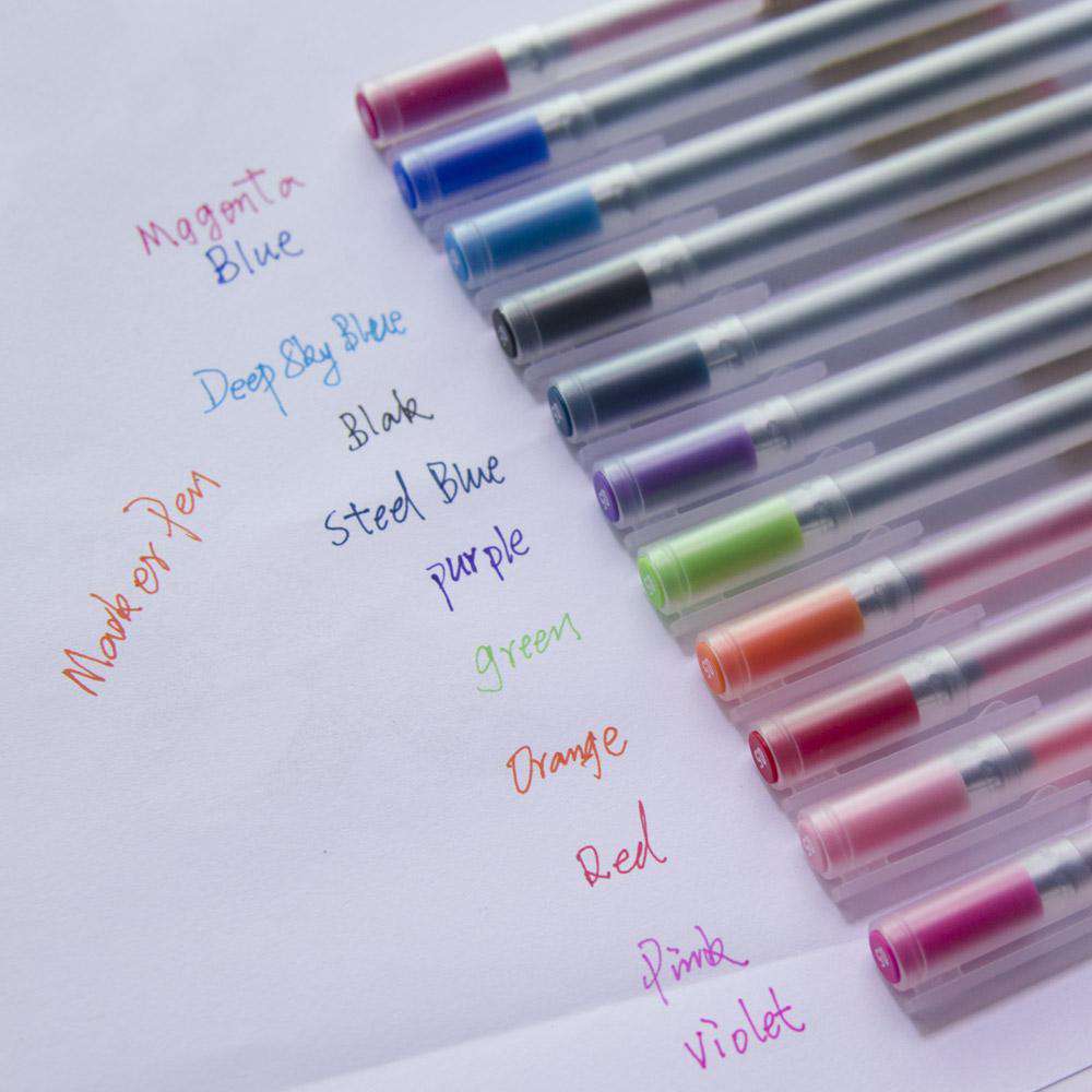 Smooth-writing markers (12 colors)
